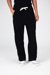 بنطال رياضي رجالي مخملي بحزام خصر مطاطي وقصة عصرية وجيب خلفي