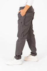 Men's Oversized Sweatpants With A Drawstring At The Middle And Modern Pockets