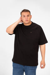 تي شيرت رجالي أساسي كبير الحجم بأكمام نصفية ورقبة دائرية من Tomato