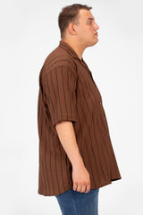 قميص رجالي مخطط بنصف كم وأزرار أمامية عالية الجودة بمقاس كبير