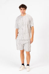 طقم ملابس رجالي مصنوع من قماش عالي الجودة قابل للتنفس يتكون من تي شيرت وشورت