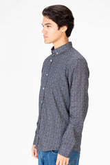 قميص رجالي بقصّة Slim Fit وطبعة بوبلين كاملة وأكمام طويلة