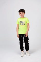 تي شيرت للأولاد بأكمام قصيرة وطبعة على الأمام والخلف