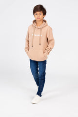 سويت شيرت للأولاد بغطاء رأس مع طباعة نصية على المقدمة