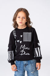 Girl's Printed Round Neck Sweatshirt With A Modern Cut In Melton Material