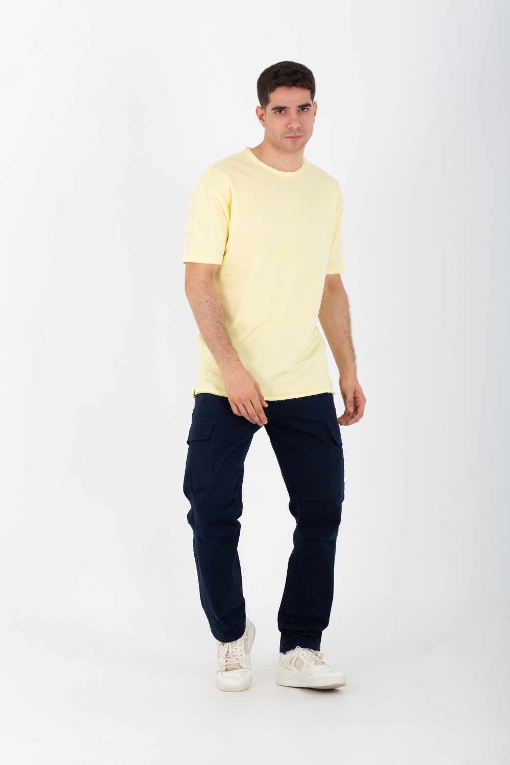 Mens Oversize Basic Plain T-shirt With Short Sleeves And A Round Neck