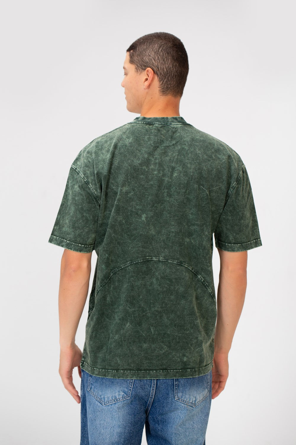 تي شيرت رجالي عصري كبير الحجم بأكمام قصيرة ورقبة دائرية