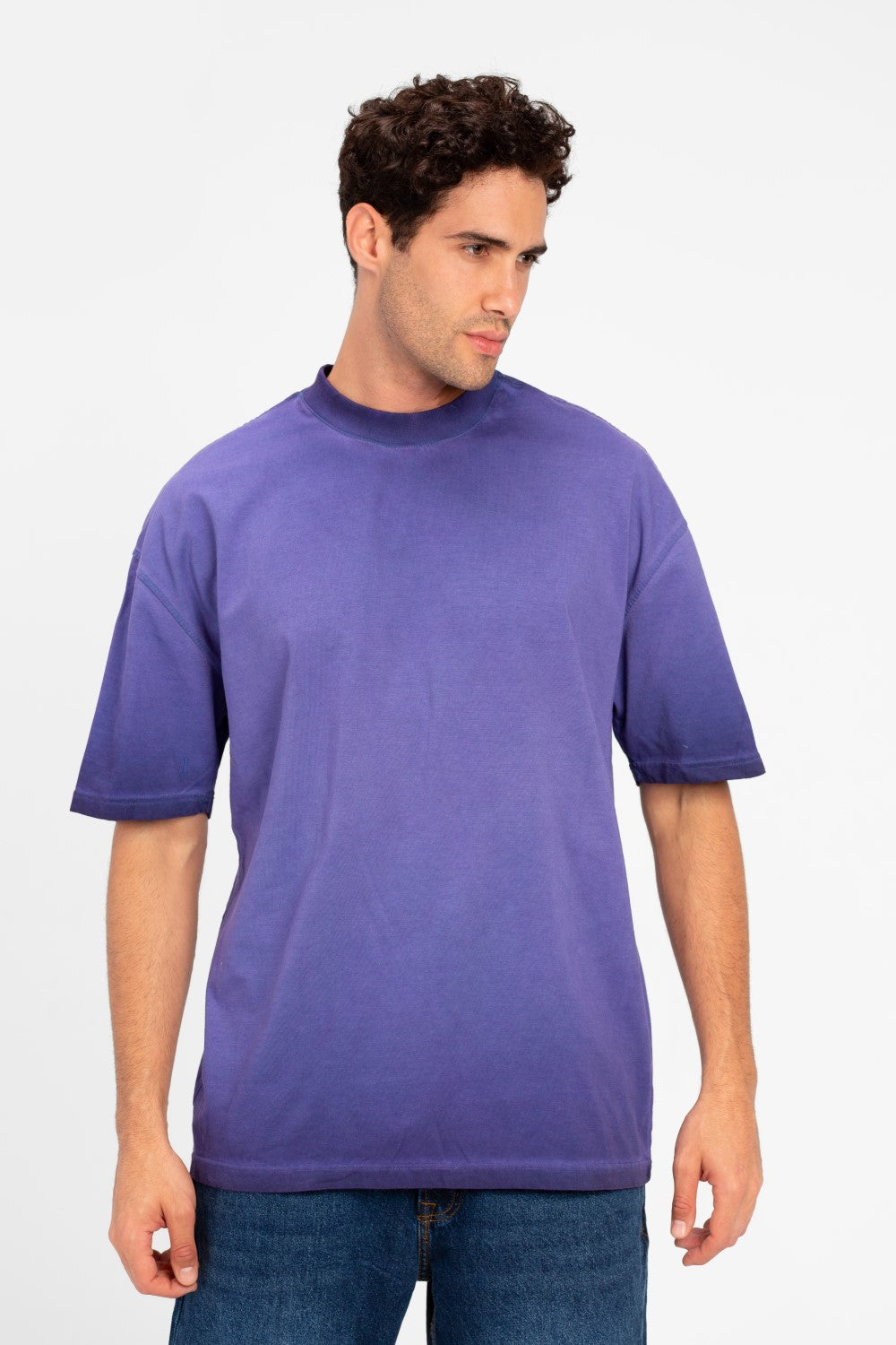 تي شيرت رجالي أساسي كبير الحجم بأكمام نصف دائرية