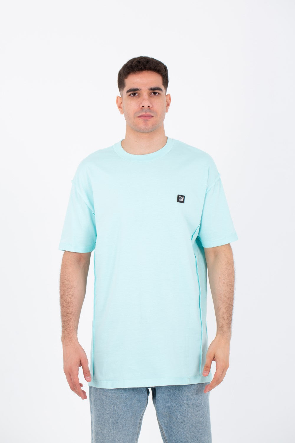 Mens Oversize Basic Plain T-shirt With A Round Neck And A Tomato Patch On The Front