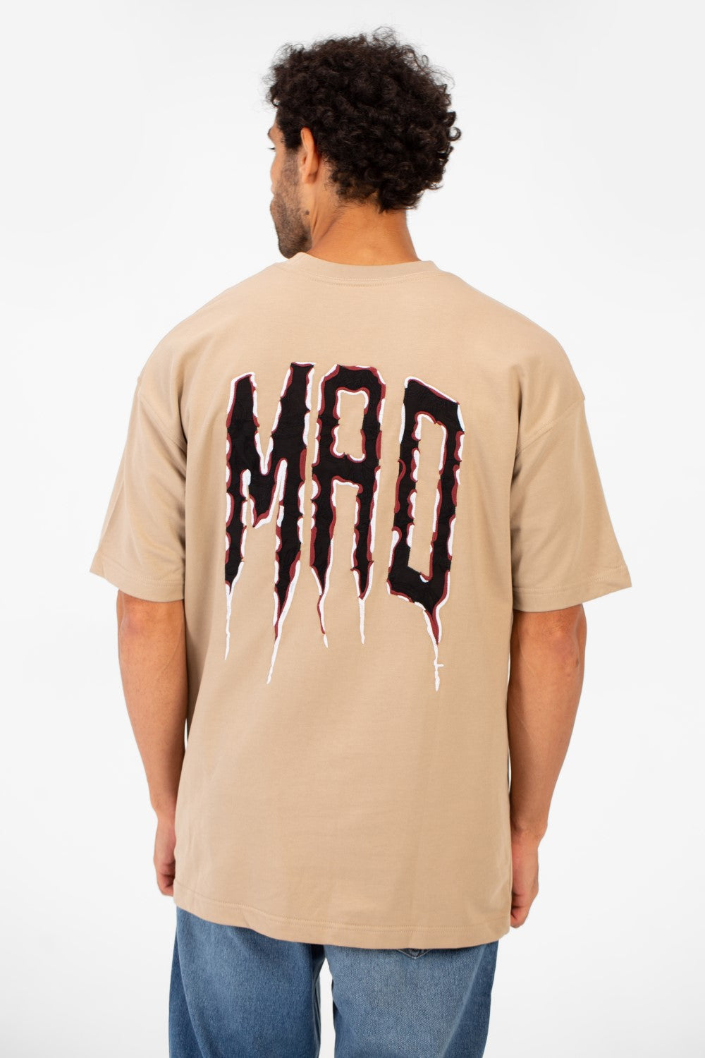 تي شيرت ميلتون رجالي بقصّة عادية وأكمام قصيرة مطبوع عليه طماطم صيفية