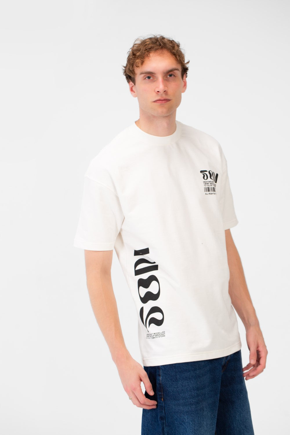 تي شيرت رجالي صيفي مطبوع عليه ميلتون بقصّة عادية وأكمام قصيرة