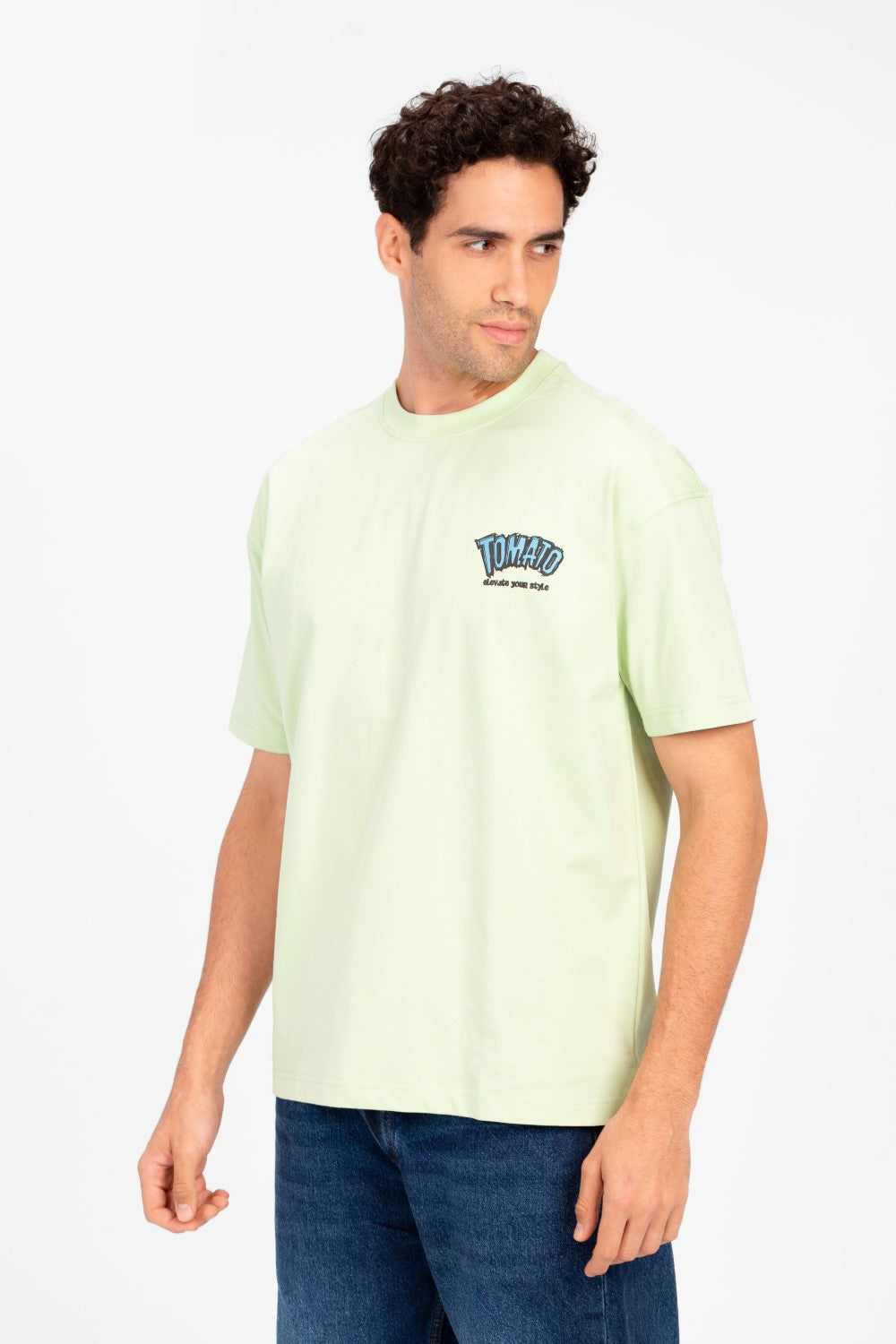 تي شيرت رجالي بقصّة عادية وطبعة جرافيكية للطماطم