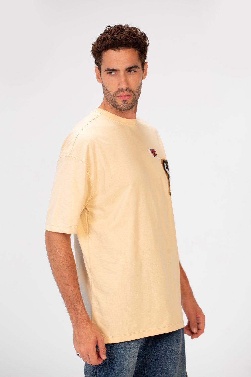 تي شيرت رجالي صيفي كبير الحجم بطباعة أمامية ونصف كم ورقبة دائرية