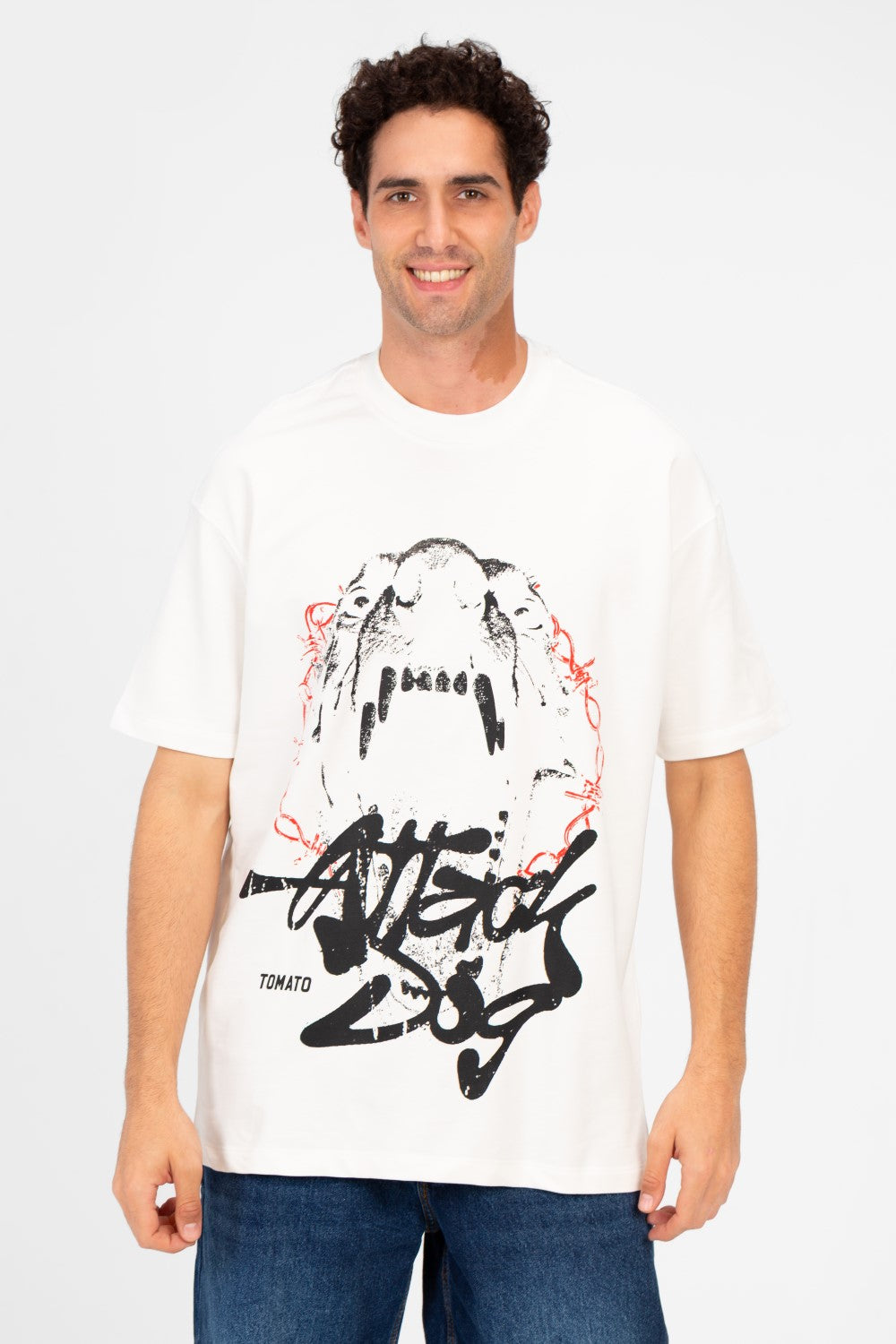 تي شيرت ميلتون رجالي عالي الجودة بقصة عادية وطبعة طماطم أمامية