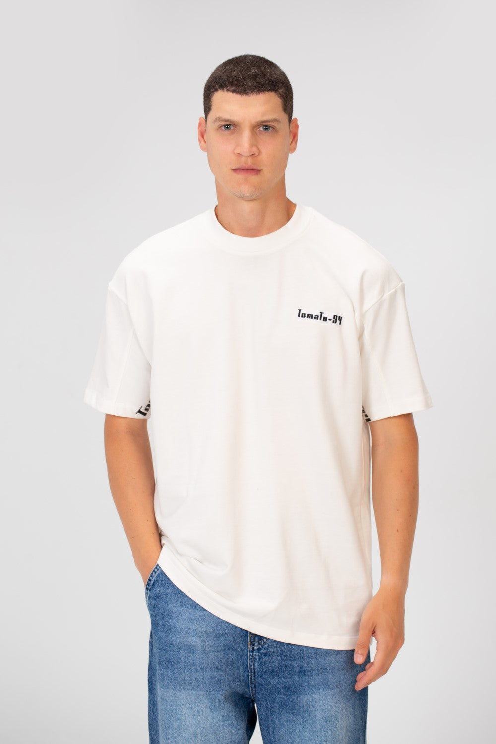 تي شيرت ميلتون صيفي رجالي بقصّة عادية وأكمام قصيرة وطبعة طماطم في الأمام