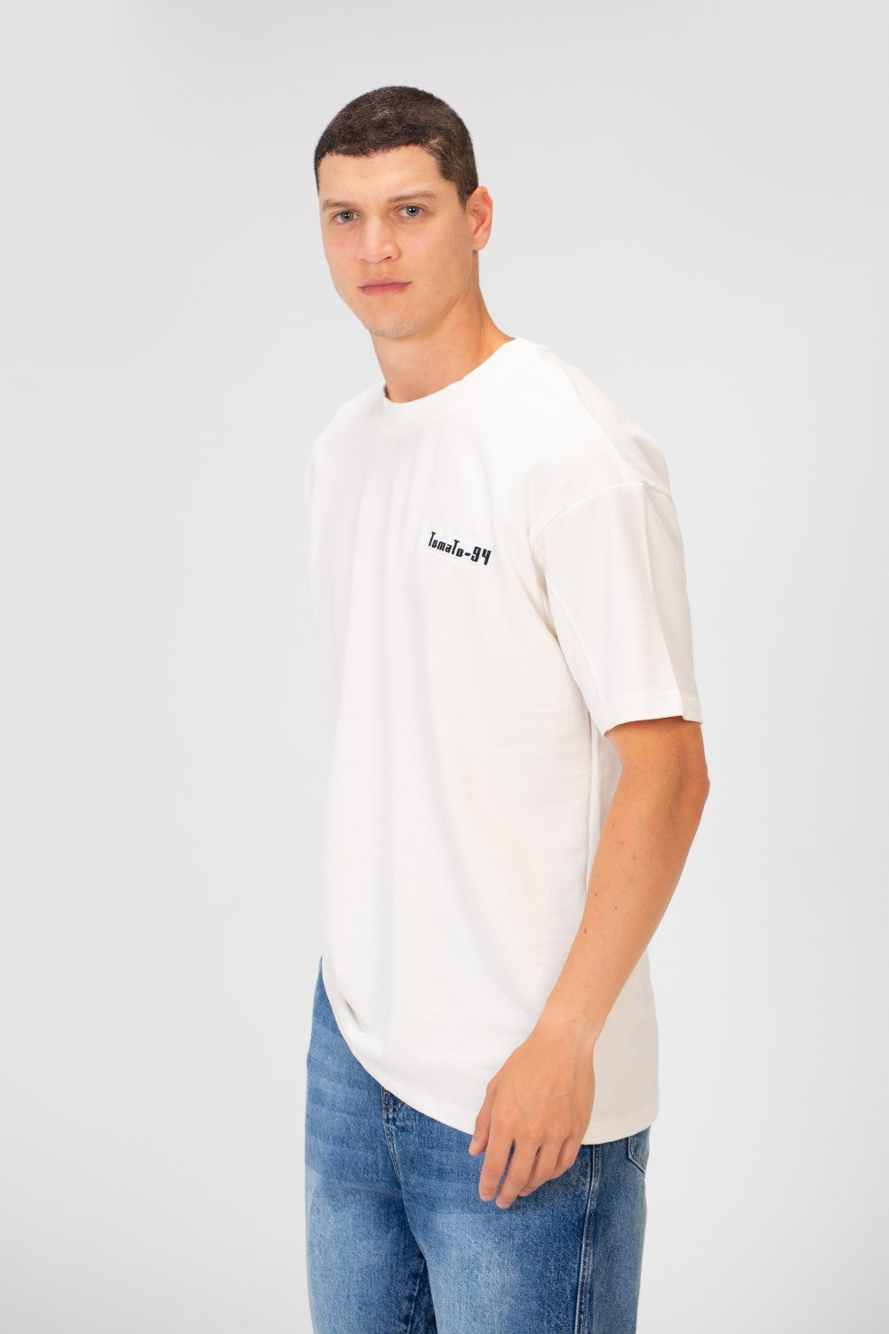 تي شيرت ميلتون صيفي رجالي بقصّة عادية وأكمام قصيرة وطبعة طماطم في الأمام