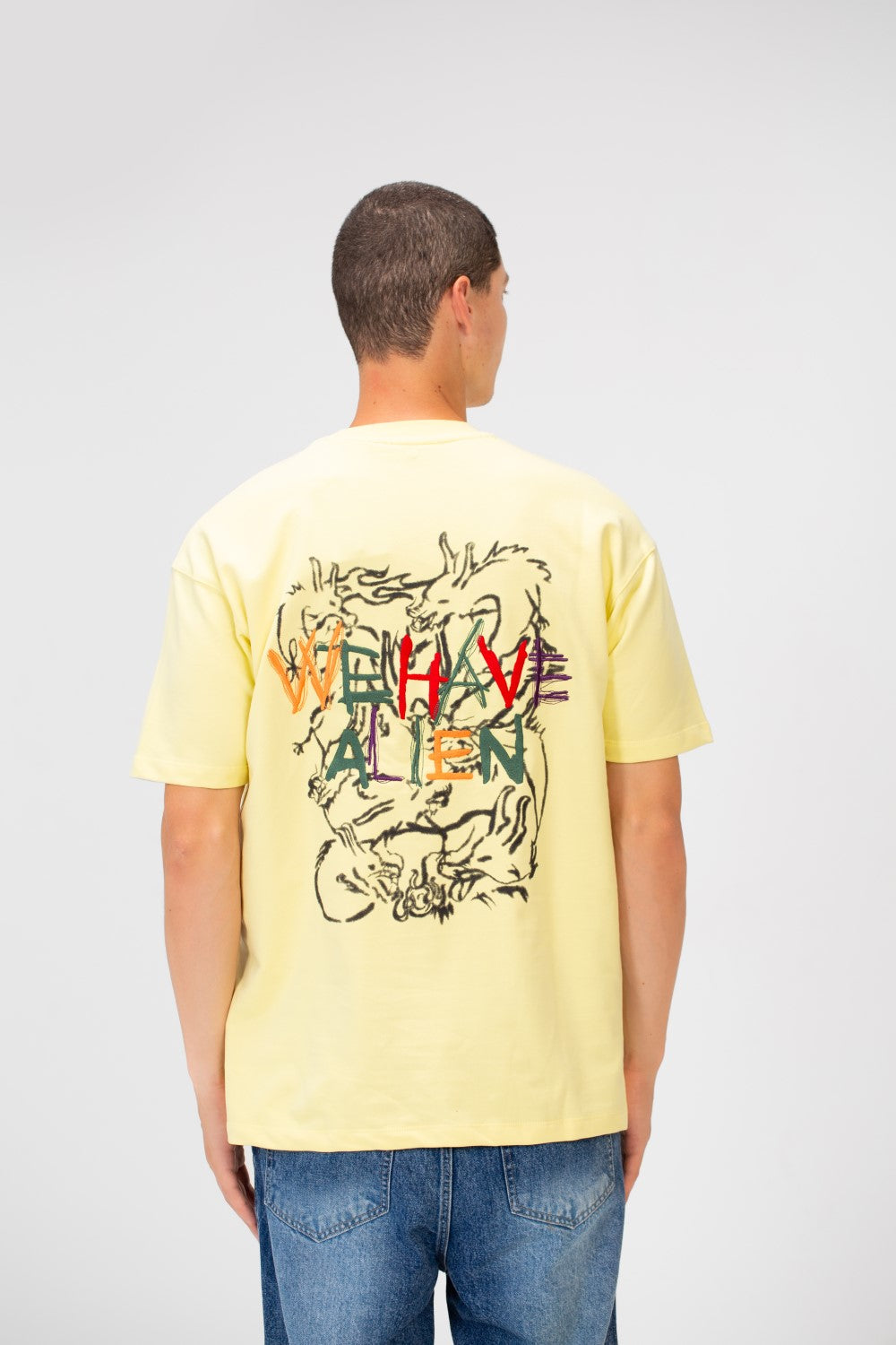 تي شيرت رجالي صيفي مطبوع عليه ميلتون بقصّة عادية وأكمام قصيرة ورقبة دائرية