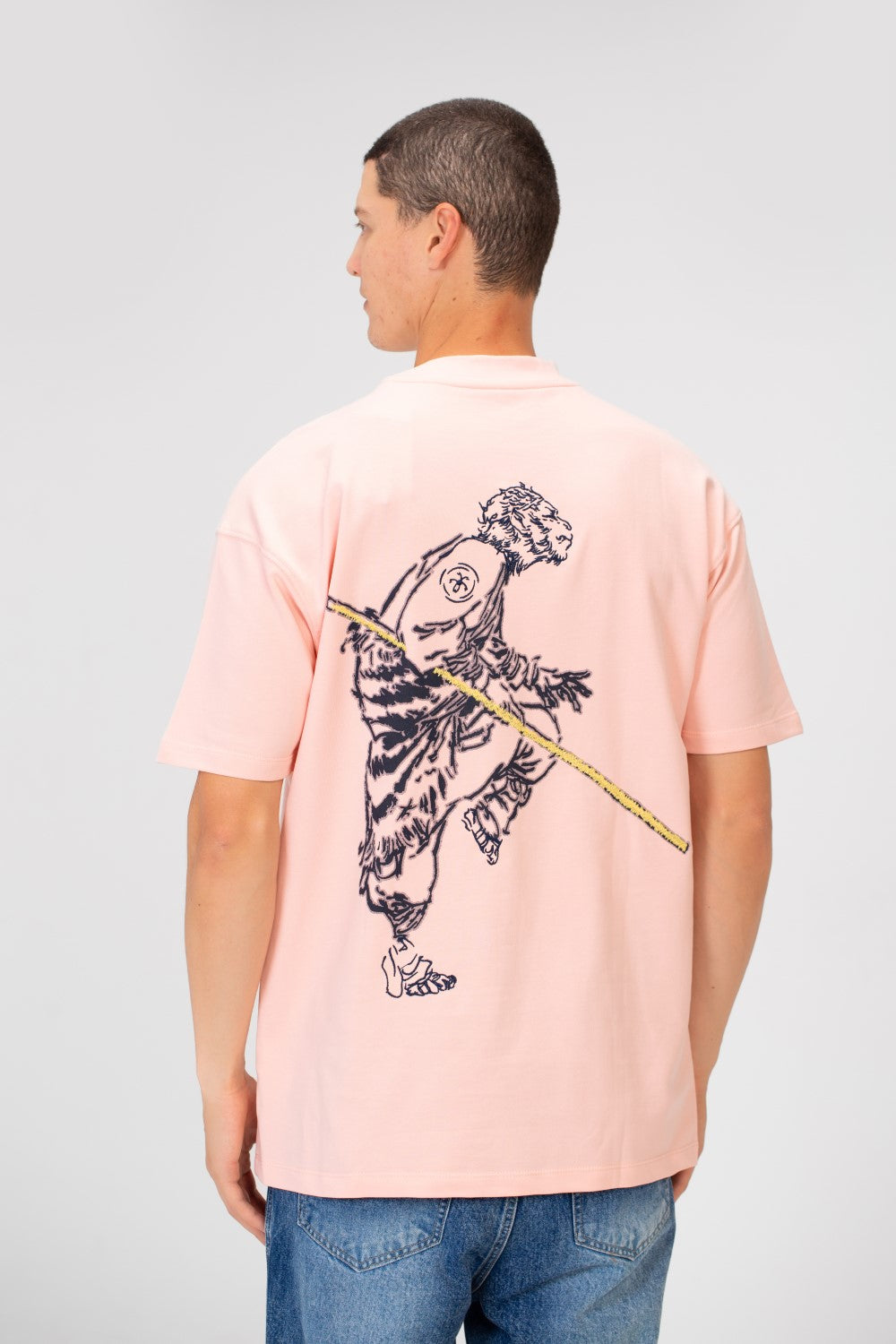 تي شيرت رجالي صيفي مطبوع عليه ميلتون برقبة دائرية وأكمام نصفية وقصّة عادية