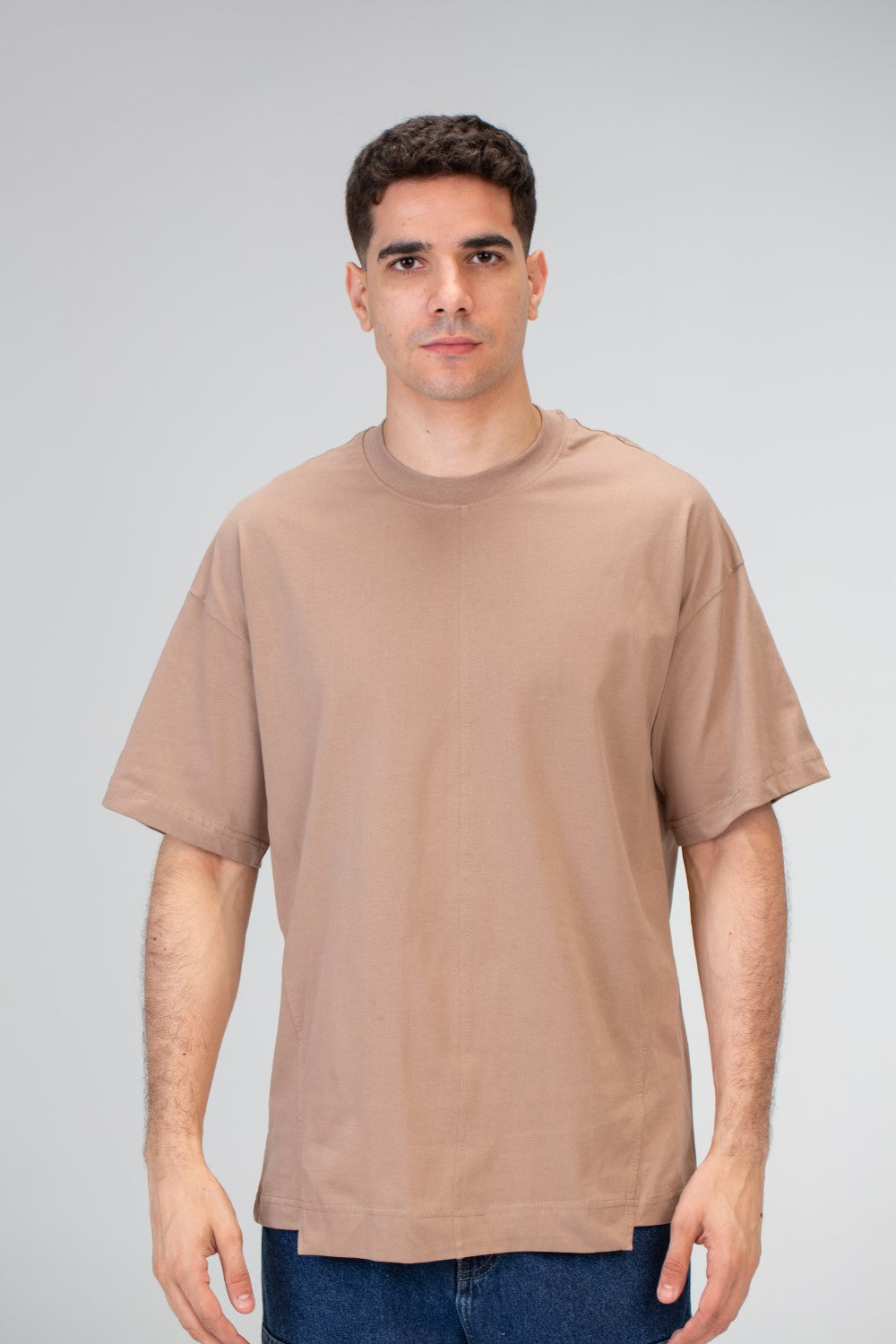 تي شيرت رجالي كبير الحجم بأكمام قصيرة ورقبة دائرية ومصنوع من مادة ميلتون