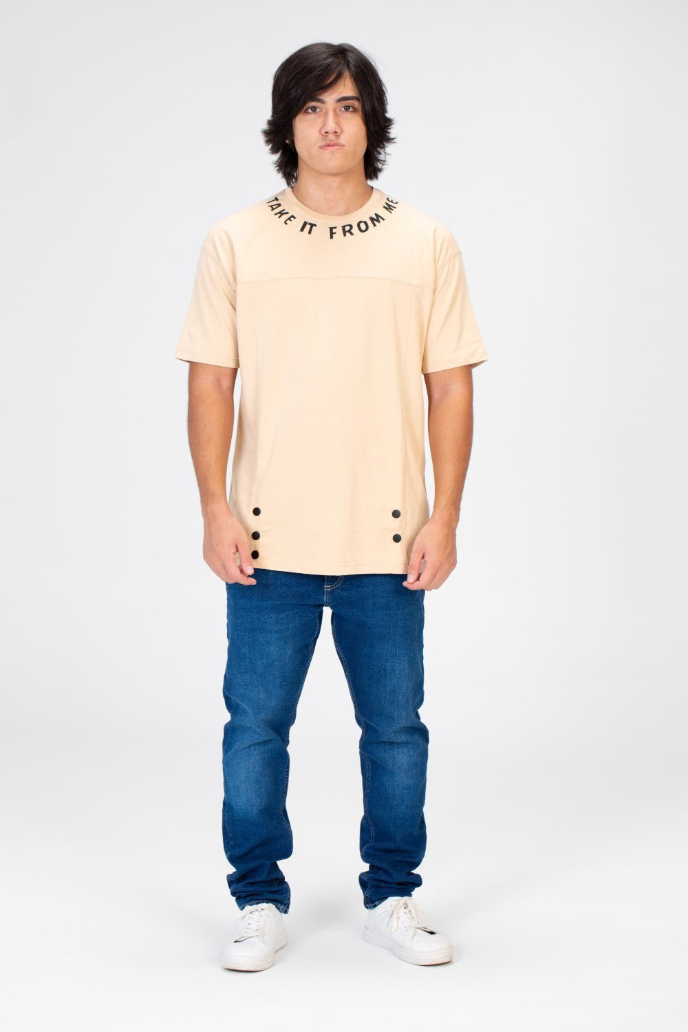 Men's Oversize T-shirt With A Round Neck And A Print At The Neck