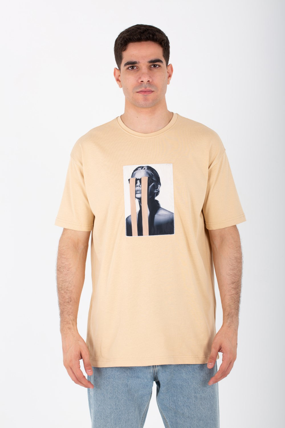 Mens Oversize T-shirt With Bravo Print On The Back And Comfortable Cotton Material