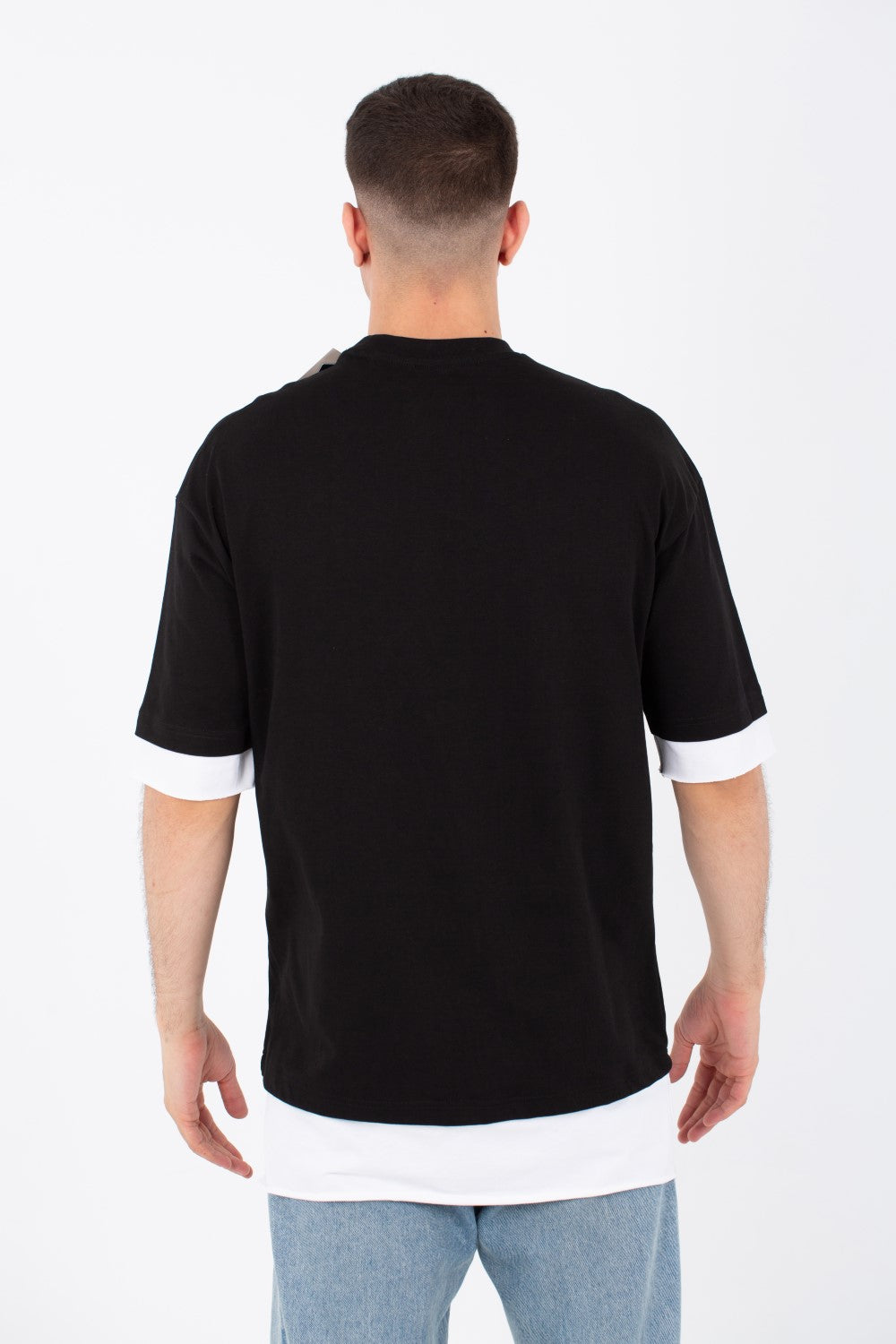 Mens Oversize Basic T-shirt With A Round Neck And Front Print
