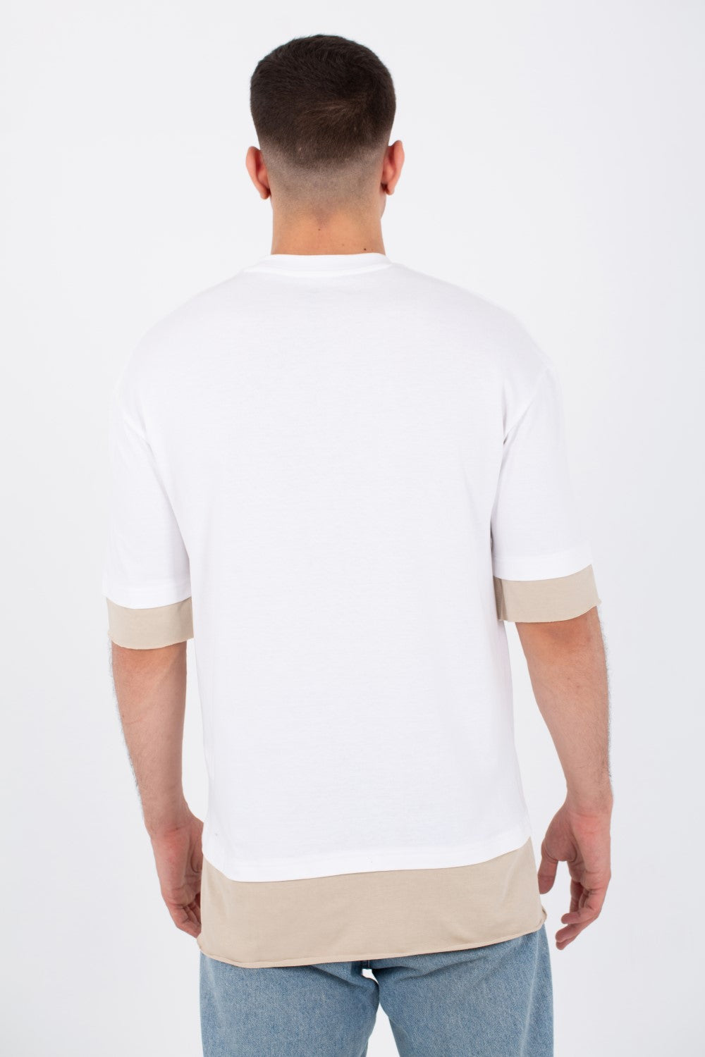 Mens Oversize Basic T-shirt With A Round Neck And Front Print