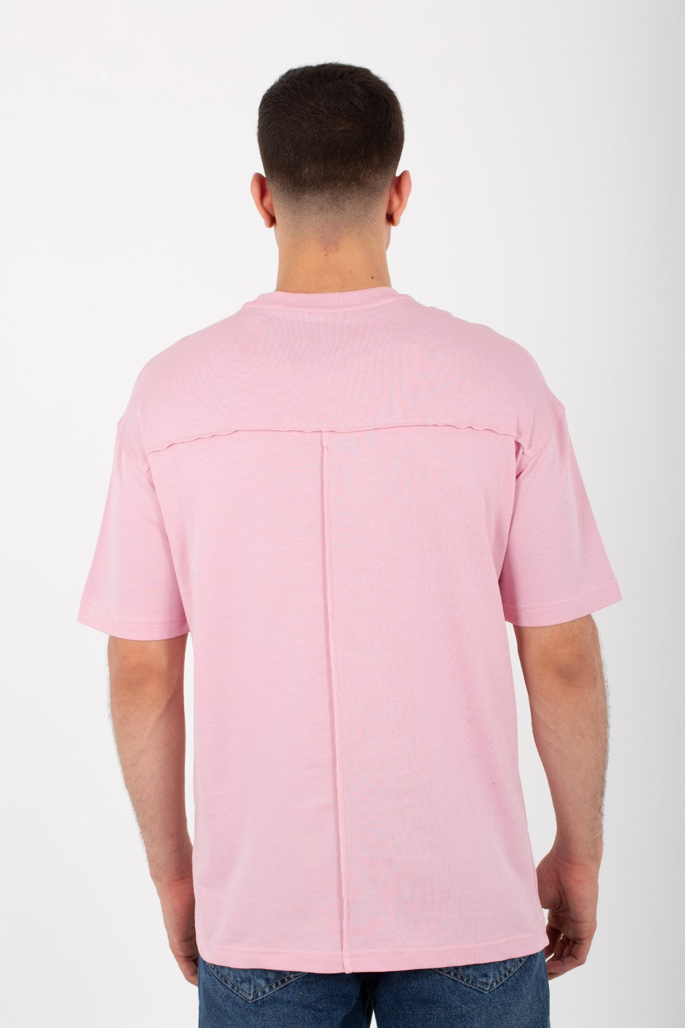 Mens Round Neck Oversize T-shirt With Short Sleeves And A Trendy Cut