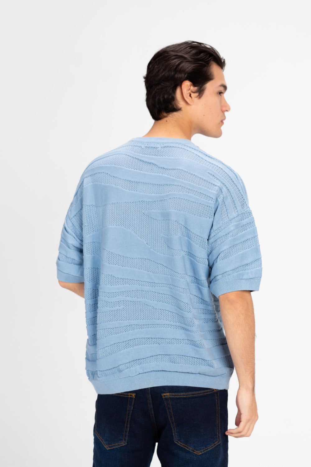 تي شيرت رجالي من قماش التريكو بأكمام قصيرة ورقبة دائرية