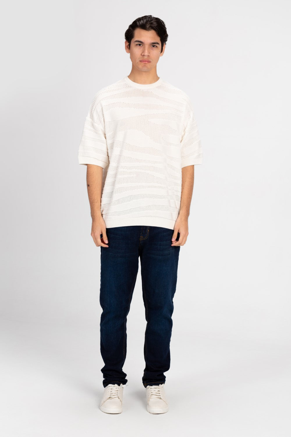 تي شيرت رجالي من قماش التريكو بأكمام قصيرة ورقبة دائرية