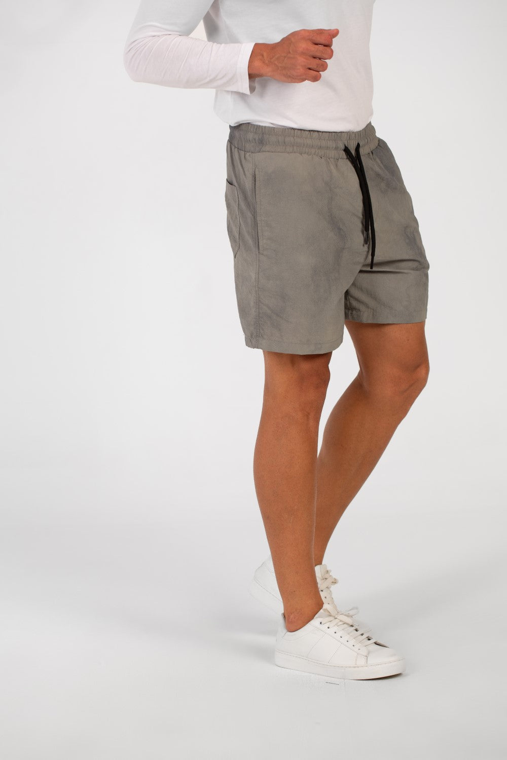 Men's Waterproof Swim Short With Elastic Waist And Pockets