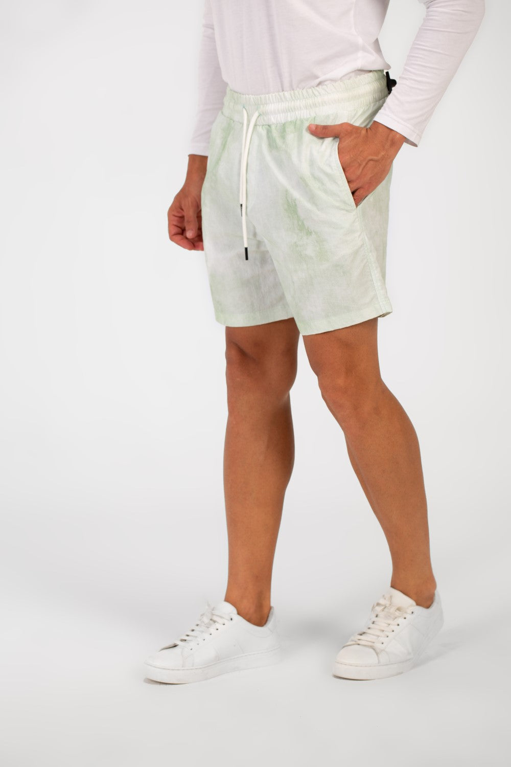 Men's Waterproof Swim Short With Elastic Waist And Pockets