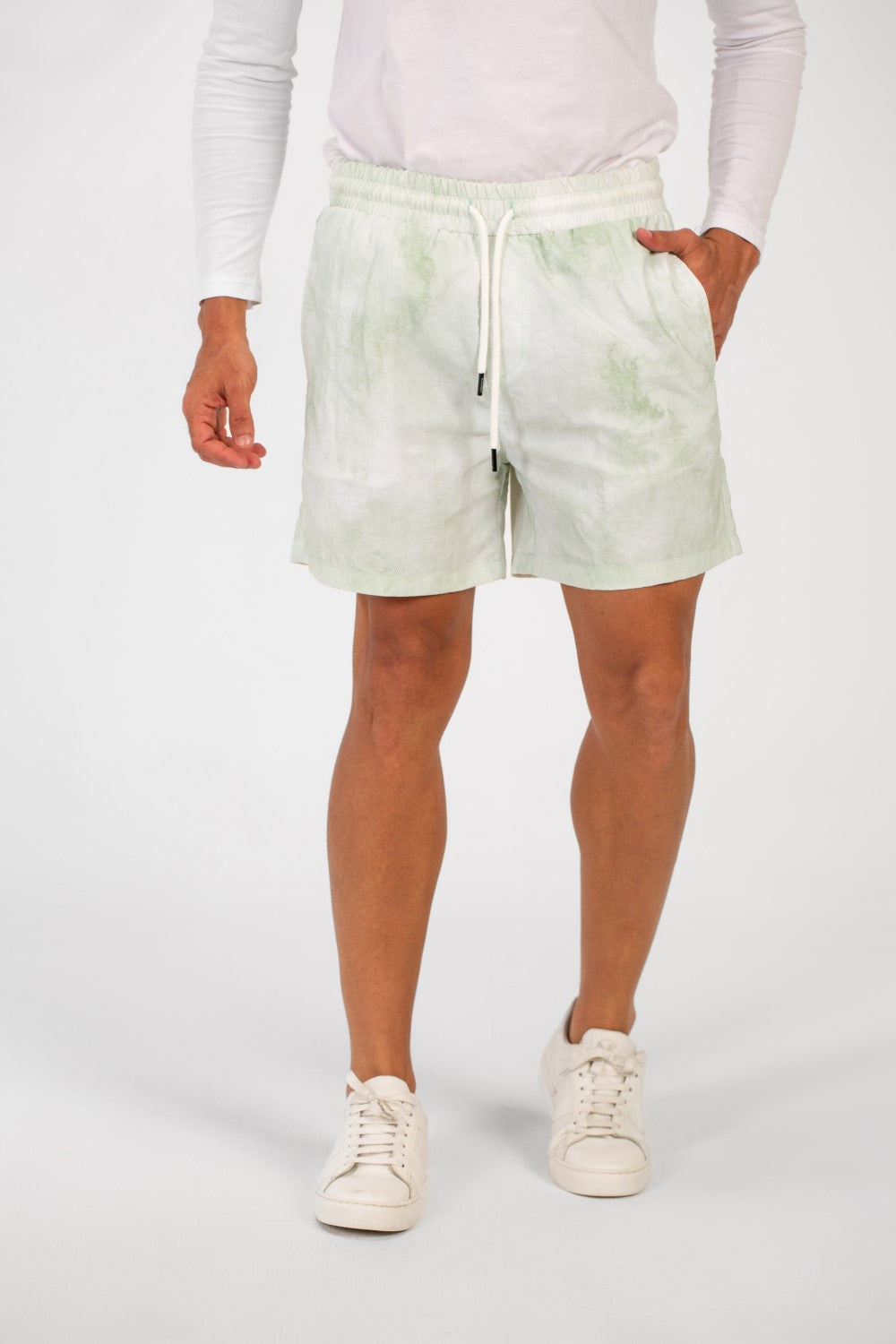 Men's Waterproof Swim Short With Elastic Waist And Pockets