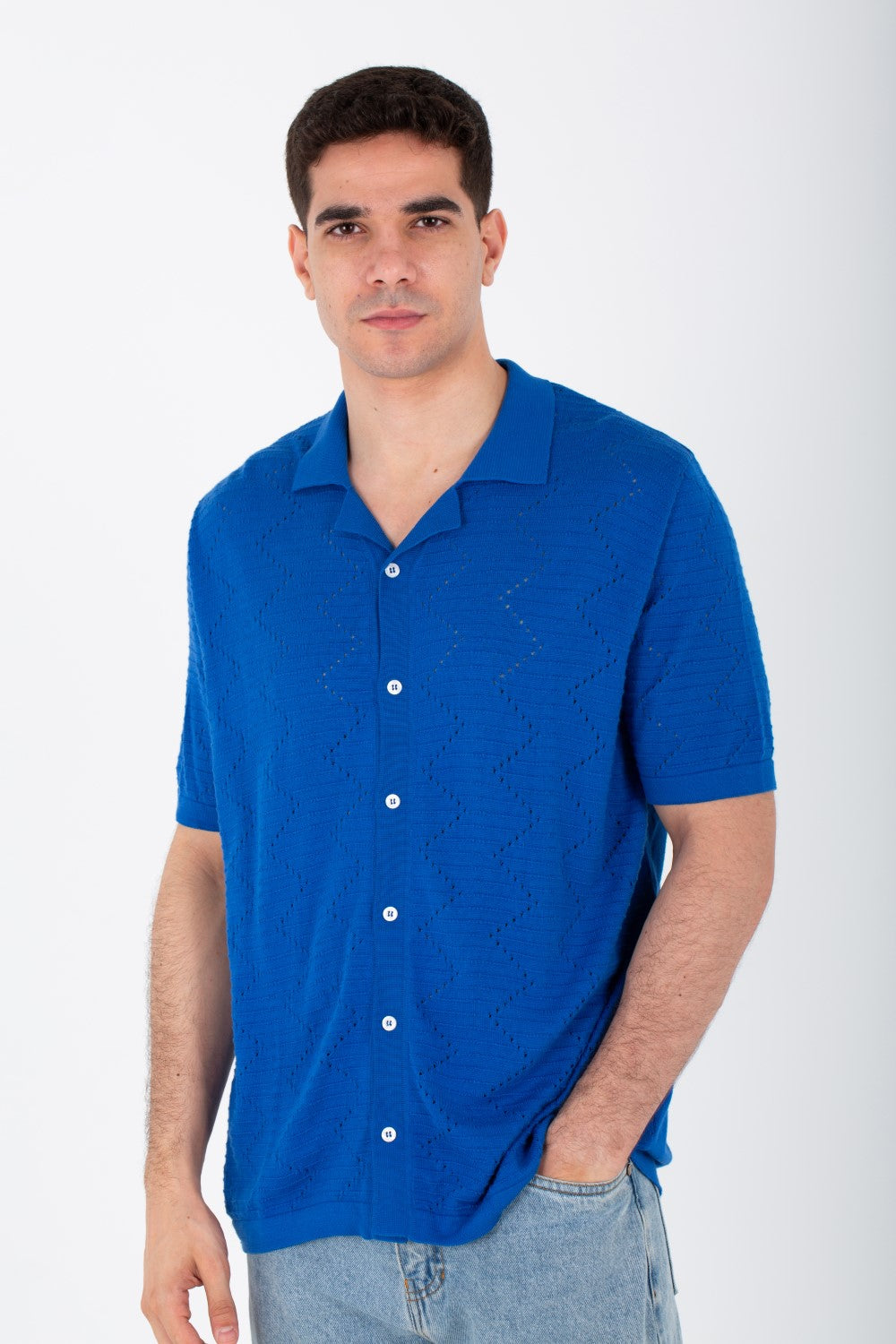 Mens Slim Fit Woven Trico Shirt With Short Sleeves And A Modern Fit