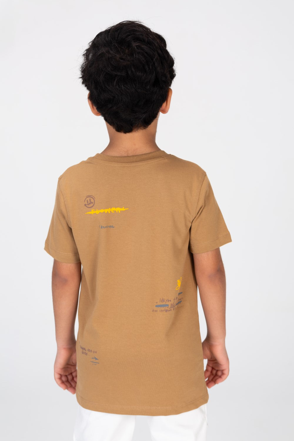 تي شيرت للأولاد مطبوع من الأمام والخلف مصنوع من القطن بمقاس مريح