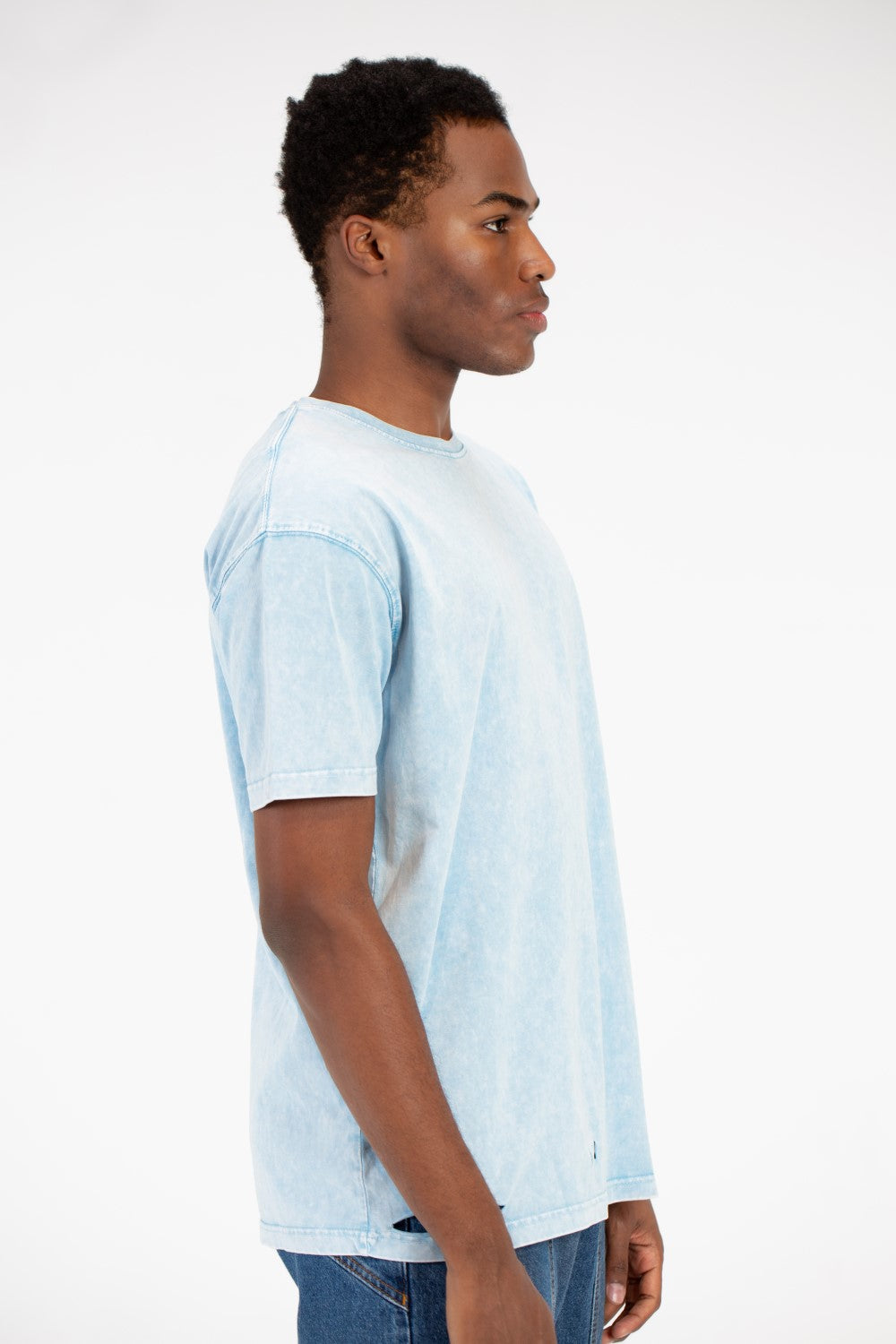 تي شيرت رجالي كبير الحجم مغسول ومقطع