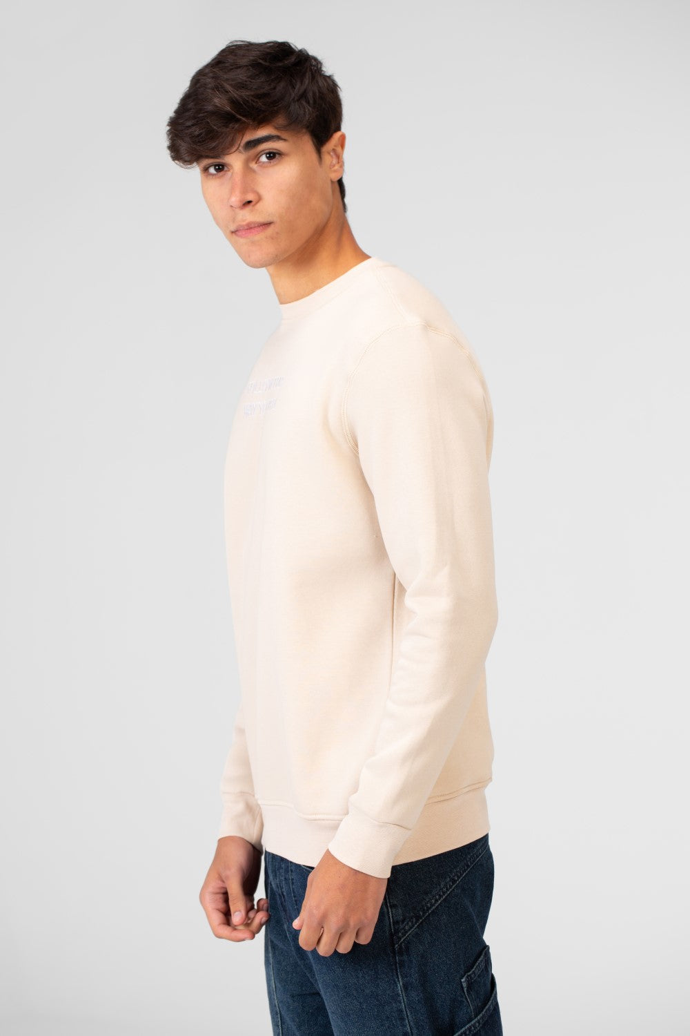 سويت شيرت رجالي مطبوع برقبة دائرية