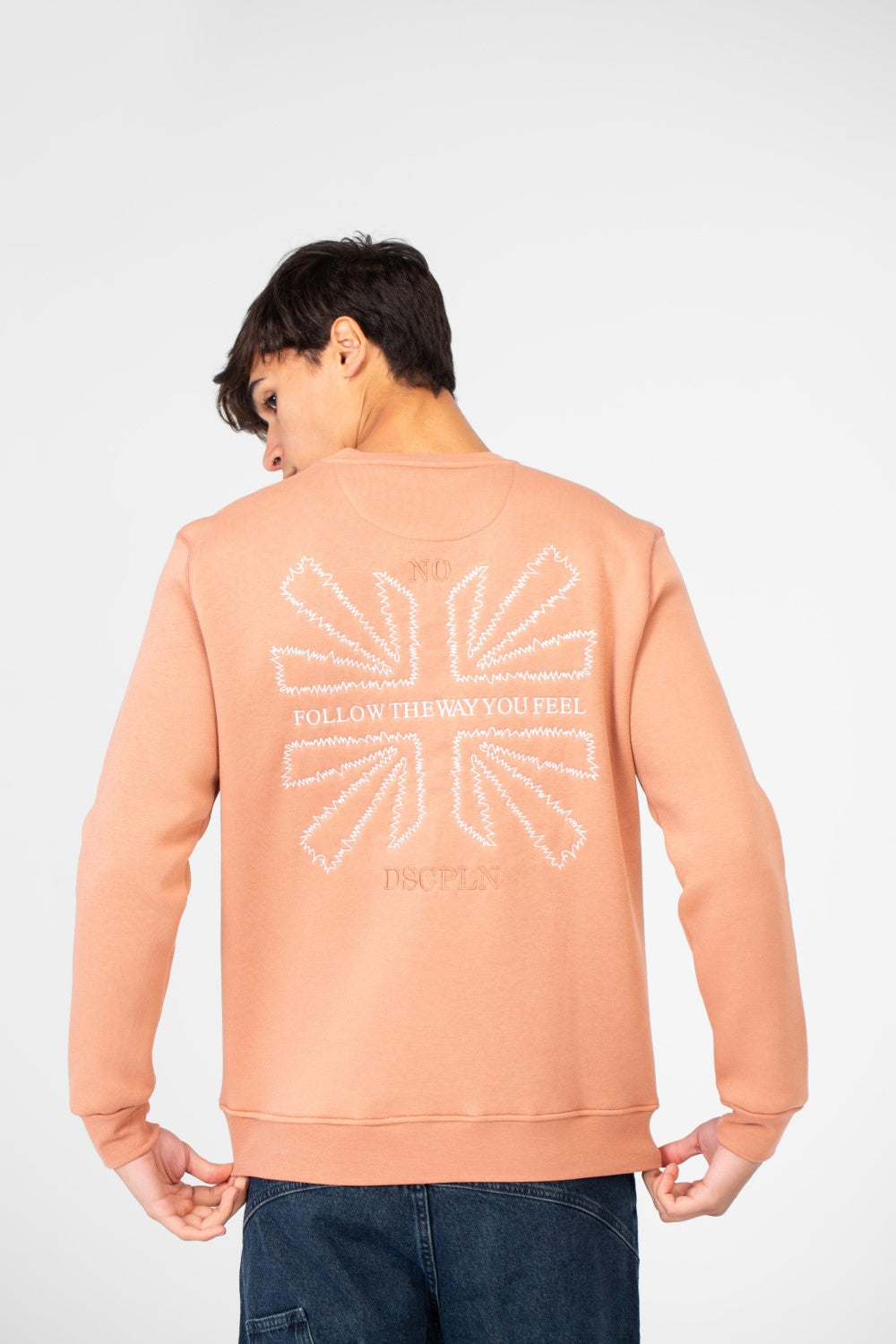 سويت شيرت رجالي مطبوع برقبة دائرية