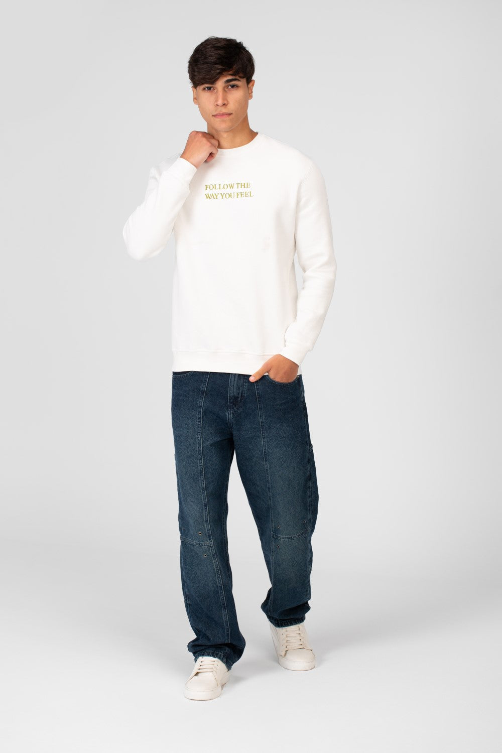 سويت شيرت رجالي مطبوع برقبة دائرية