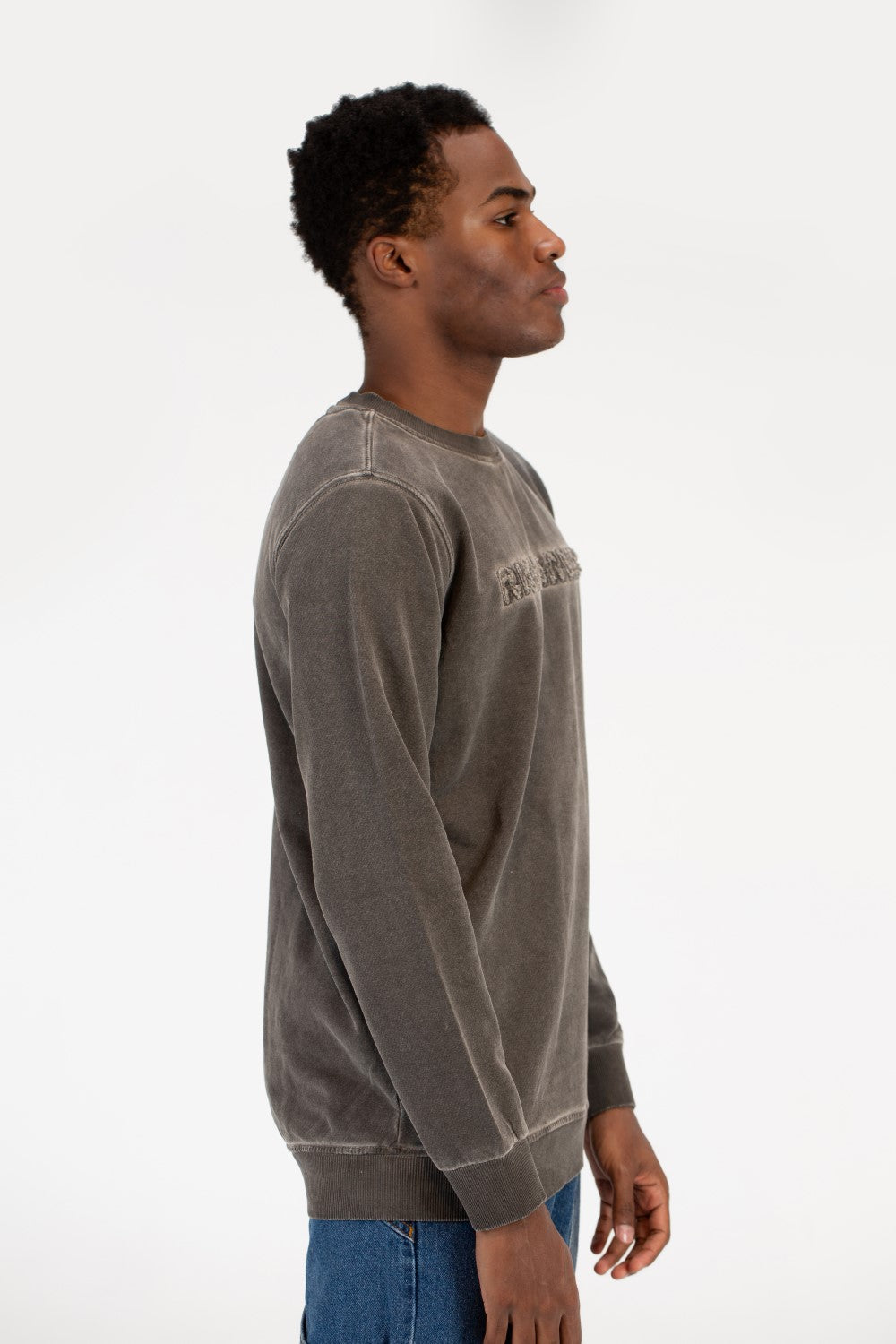 سويت شيرت رجالي بأكمام طويلة ورقبة دائرية