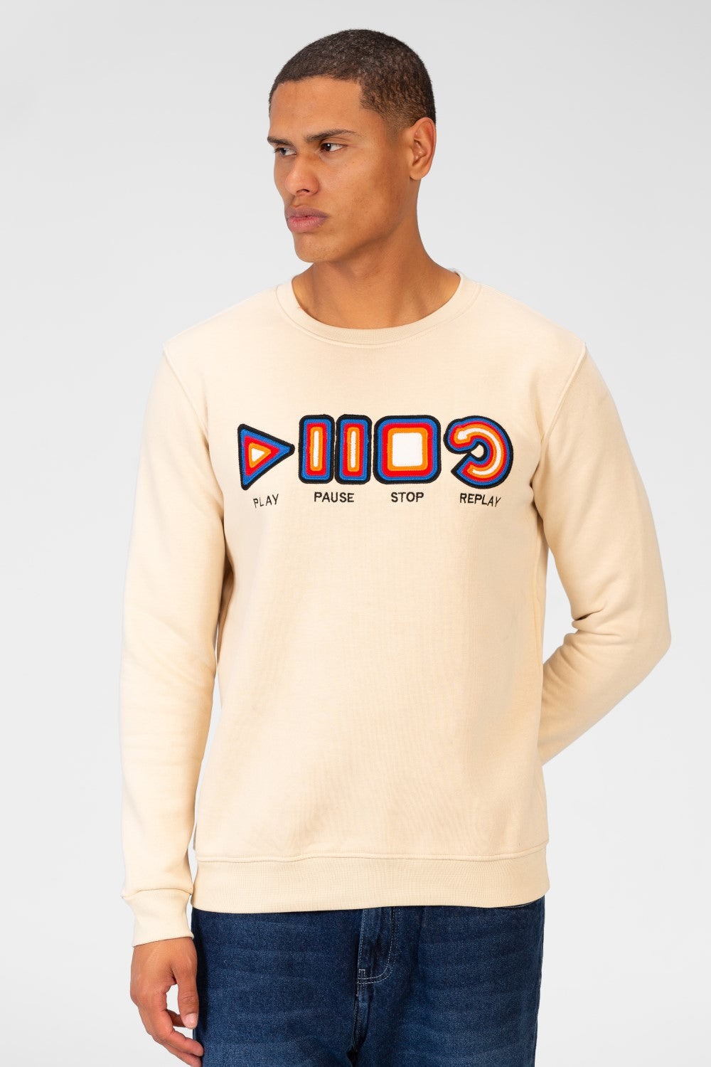 سويت شيرت رجالي برقبة دائرية وطبعة أمامية