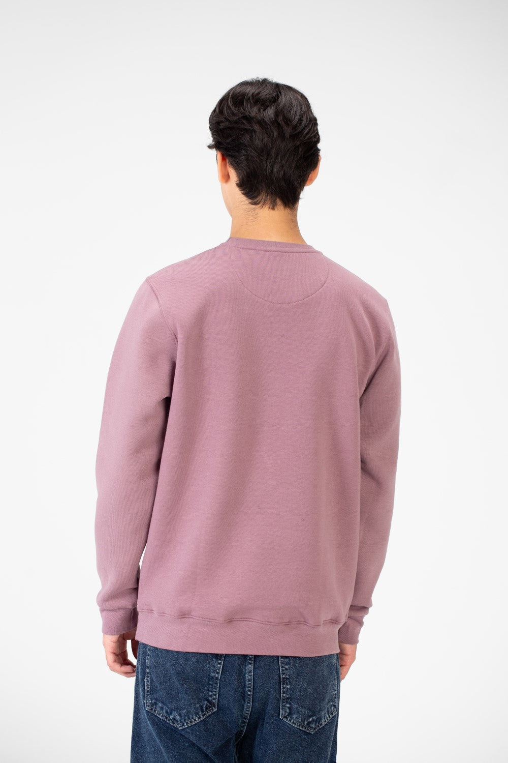 سويت شيرت رجالي برقبة مستديرة وطبعة أمامية