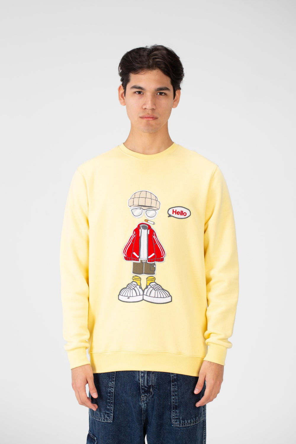 سويت شيرت رجالي برقبة مستديرة وطبعة أمامية