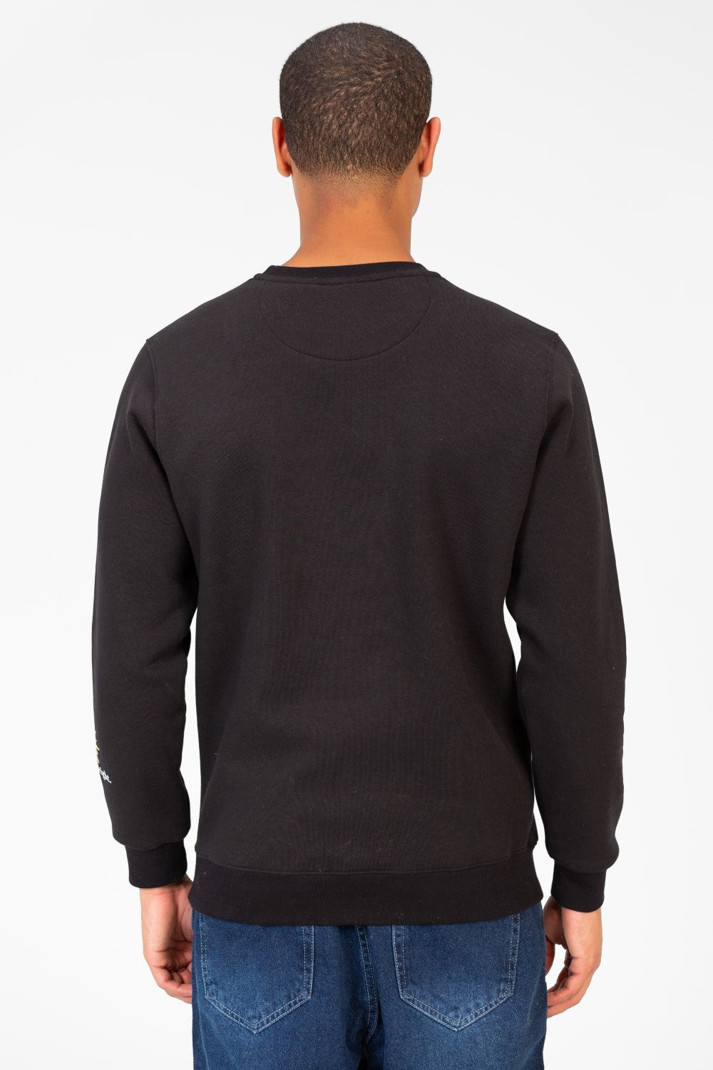 سويت شيرت رجالي برقبة دائرية مع طباعة نصية