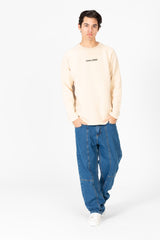 سويت شيرت رجالي بطبعة نصية ورقبة دائرية