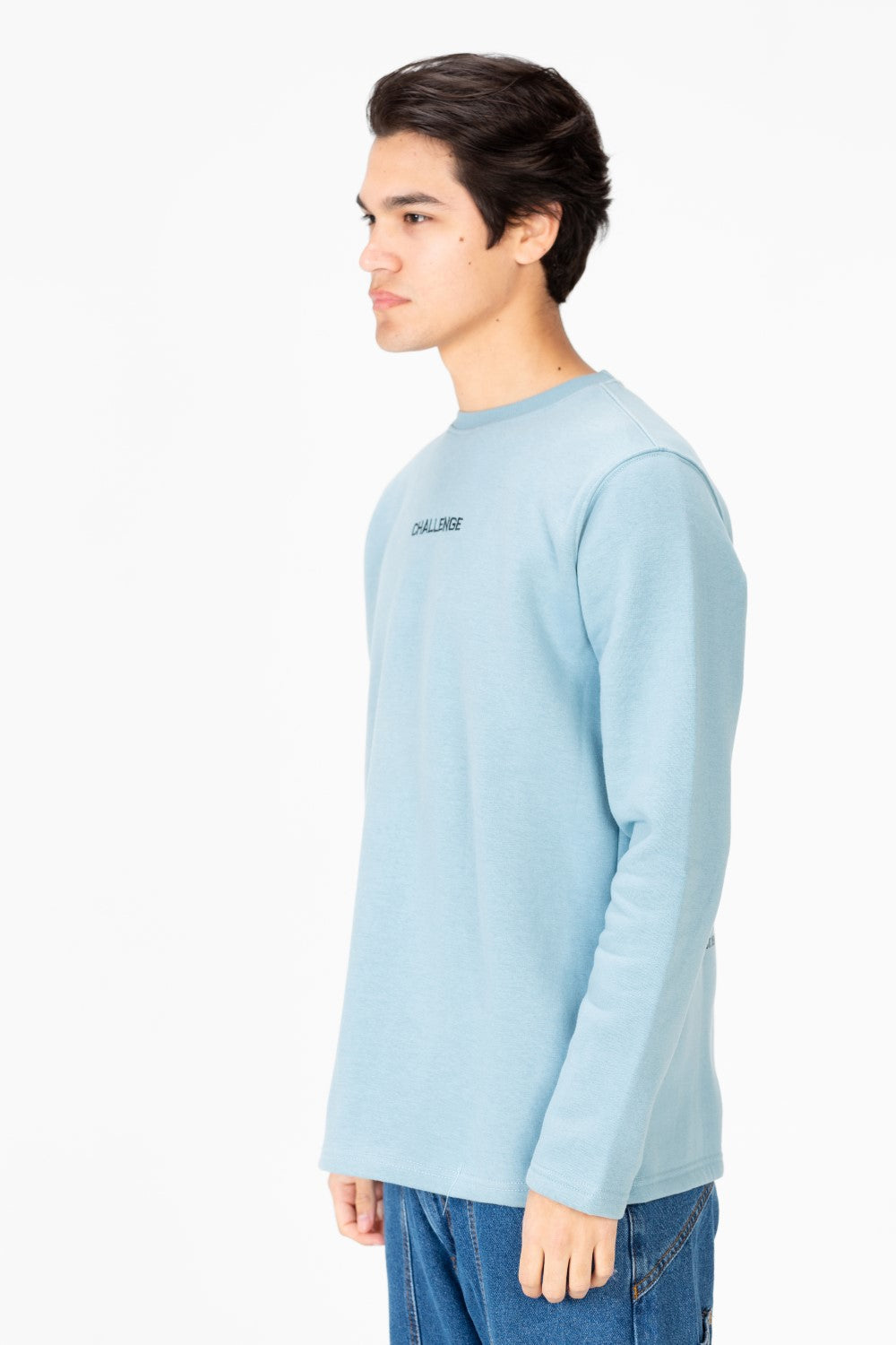 سويت شيرت رجالي بطبعة نصية ورقبة دائرية