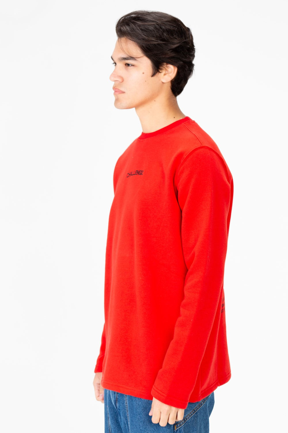 سويت شيرت رجالي بطبعة نصية ورقبة دائرية