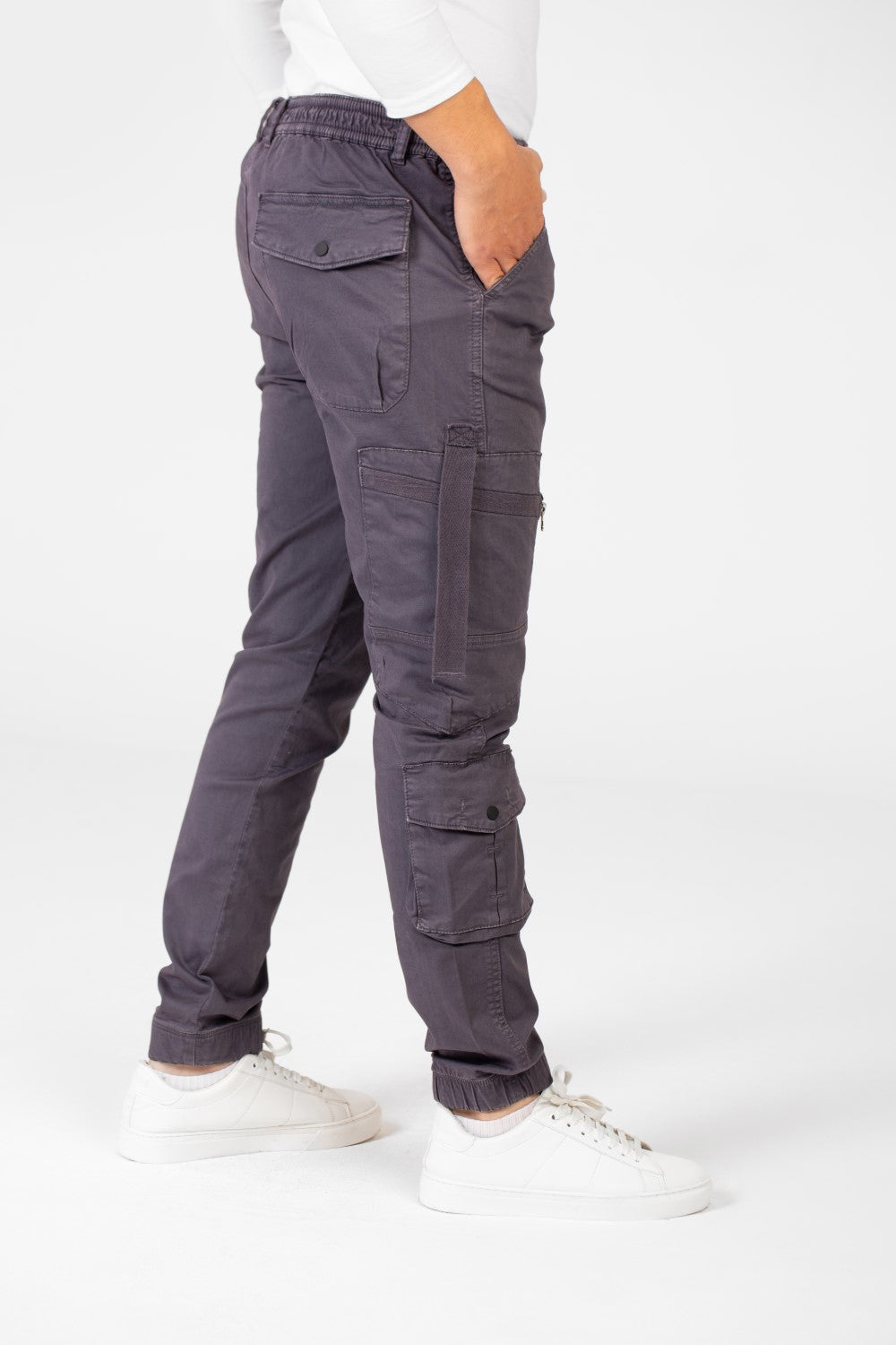 Men's Slim Fit Gabardine Sherwal Pants With Front Zip Pockets