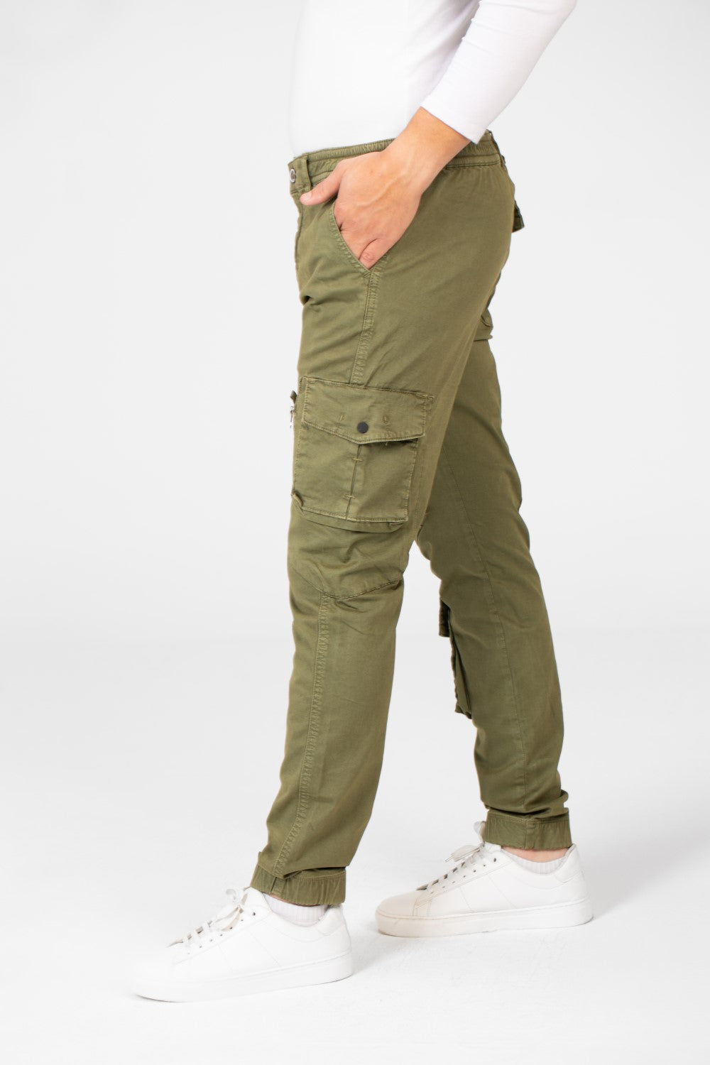 Men's Slim Fit Gabardine Sherwal Pants With Front Zip Pockets