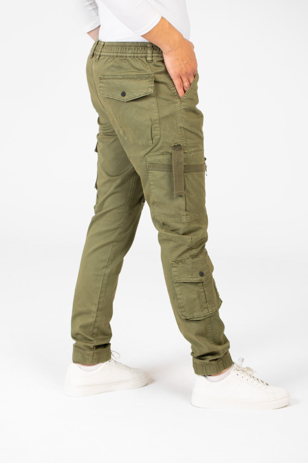 Men's Slim Fit Gabardine Sherwal Pants With Front Zip Pockets